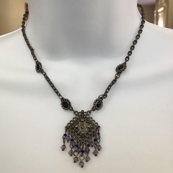 Vintage Jewelry - Oxidized metal onyx & crystal necklace